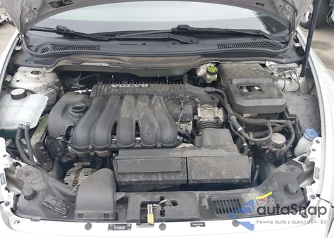 2010 Volvo S40 2.4I z USA, uszkodzony, nr VIN YV1390MS7A2493545